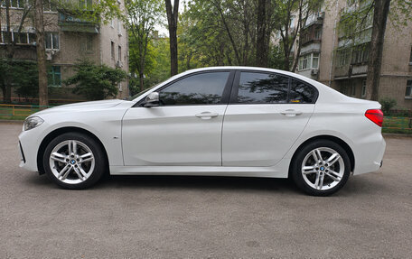 BMW 1 серия, 2021 год, 2 100 000 рублей, 4 фотография