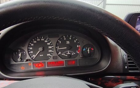 BMW 3 серия, 2001 год, 330 000 рублей, 28 фотография