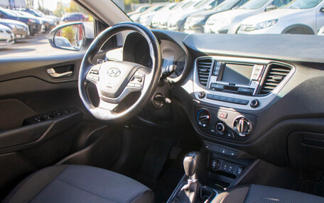 Hyundai Solaris II рестайлинг, 2017 год, 1 219 000 рублей, 10 фотография