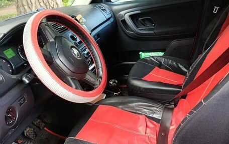 Skoda Fabia II, 2013 год, 620 000 рублей, 2 фотография