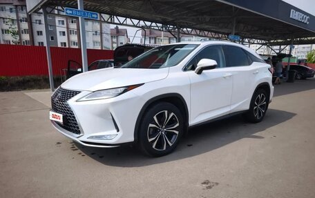 Lexus RX IV рестайлинг, 2020 год, 4 490 000 рублей, 2 фотография