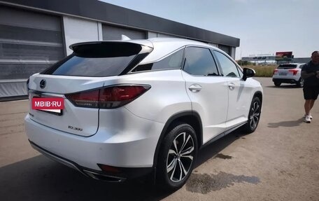 Lexus RX IV рестайлинг, 2020 год, 4 490 000 рублей, 5 фотография