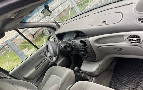 Renault Scenic III, 2002 год, 200 000 рублей, 5 фотография