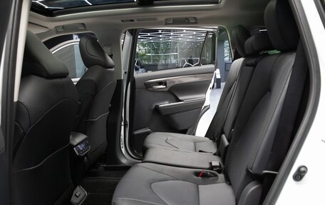 Toyota Highlander, 2026 год, 5 400 000 рублей, 7 фотография