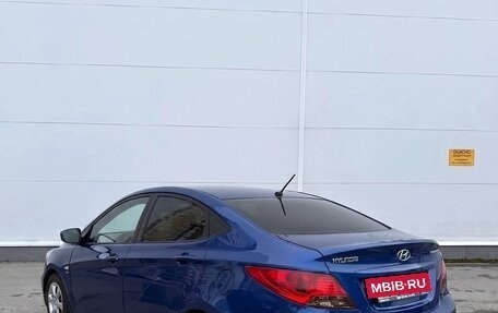 Hyundai Solaris II рестайлинг, 2011 год, 590 000 рублей, 3 фотография