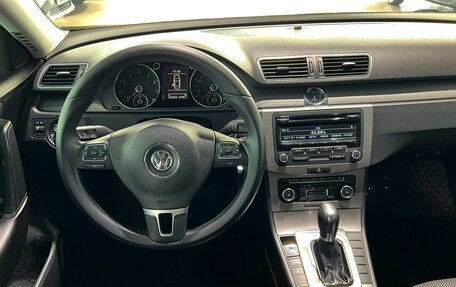 Volkswagen Passat B7, 2011 год, 1 080 000 рублей, 24 фотография