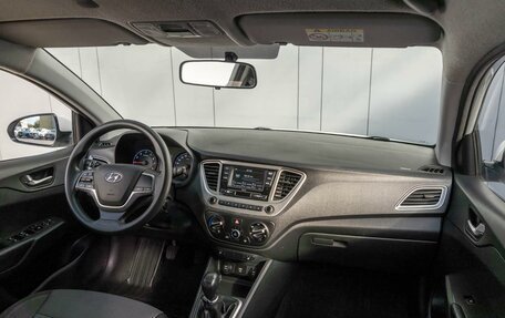 Hyundai Solaris II рестайлинг, 2021 год, 1 599 000 рублей, 11 фотография