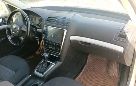 Skoda Octavia, 2011 год, 399 000 рублей, 9 фотография
