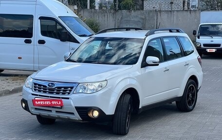 Subaru Forester, 2012 год, 1 690 000 рублей, 2 фотография