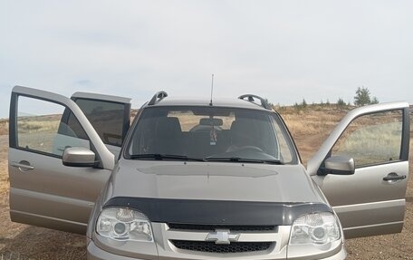 Chevrolet Niva I рестайлинг, 2014 год, 400 000 рублей, 2 фотография