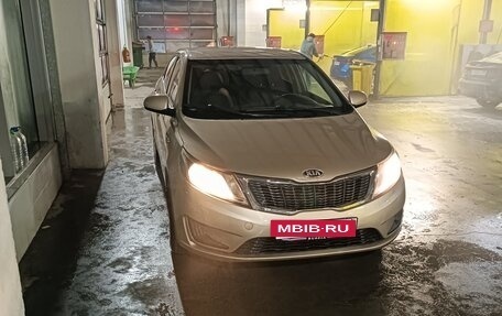 KIA Rio III рестайлинг, 2014 год, 600 000 рублей, 3 фотография