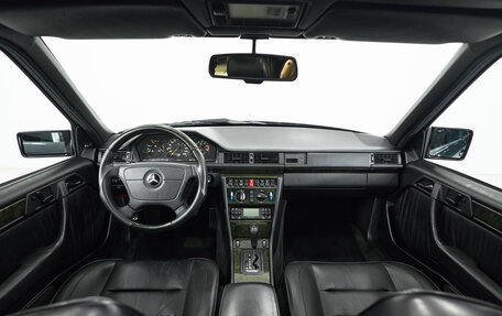 Mercedes-Benz W124, 1992 год, 7 990 000 рублей, 23 фотография