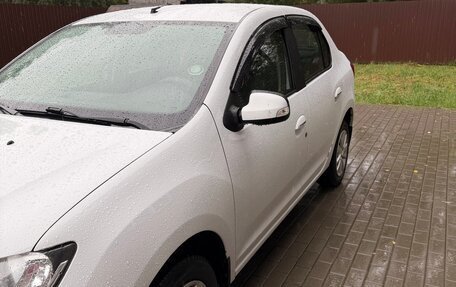 Renault Logan II, 2018 год, 980 000 рублей, 6 фотография