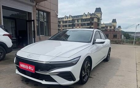 Hyundai Elantra, 2023 год, 1 555 777 рублей, 1 фотография