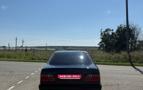 Mercedes-Benz E-Класс, 1999 год, 500 000 рублей, 31 фотография