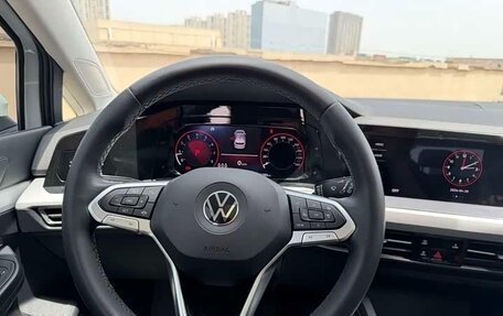 Volkswagen Golf VIII, 2022 год, 1 695 000 рублей, 12 фотография