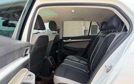 Volkswagen Golf VIII, 2022 год, 1 695 000 рублей, 16 фотография