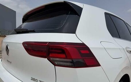 Volkswagen Golf VIII, 2022 год, 1 695 000 рублей, 9 фотография
