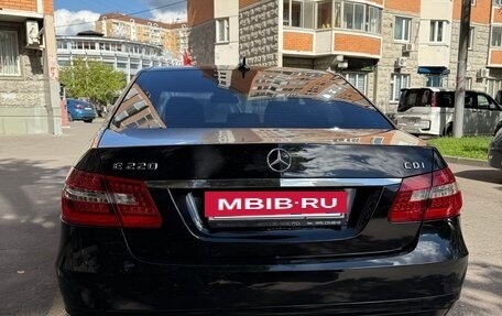 Mercedes-Benz E-Класс, 2012 год, 1 640 000 рублей, 4 фотография