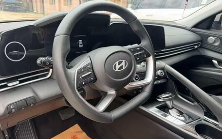 Hyundai Elantra, 2023 год, 1 555 777 рублей, 5 фотография