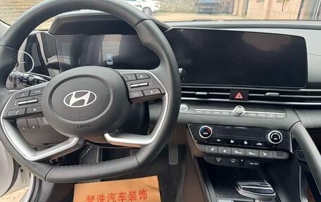 Hyundai Elantra, 2023 год, 1 555 777 рублей, 6 фотография