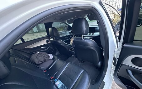 Mercedes-Benz E-Класс, 2018 год, 2 020 000 рублей, 3 фотография