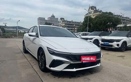Hyundai Elantra, 2023 год, 1 555 777 рублей, 3 фотография