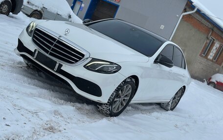 Mercedes-Benz E-Класс, 2018 год, 2 020 000 рублей, 7 фотография