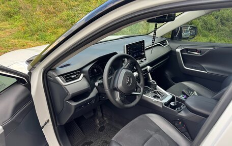 Toyota RAV4, 2020 год, 3 100 000 рублей, 5 фотография