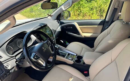 Mitsubishi Pajero Sport III рестайлинг, 2020 год, 3 100 000 рублей, 3 фотография