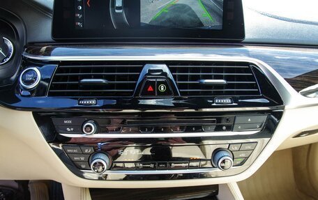 BMW 5 серия, 2017 год, 3 199 000 рублей, 21 фотография