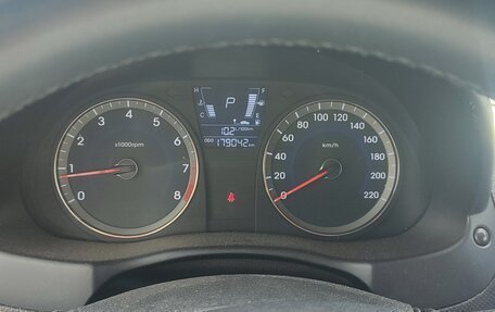 Hyundai Solaris II рестайлинг, 2011 год, 670 000 рублей, 9 фотография