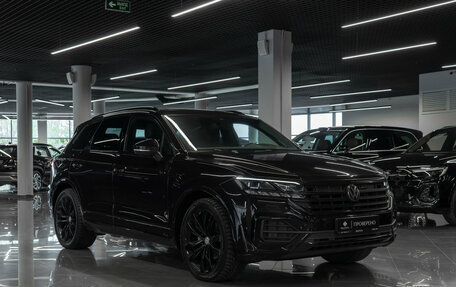 Volkswagen Touareg III, 2018 год, 4 410 000 рублей, 2 фотография