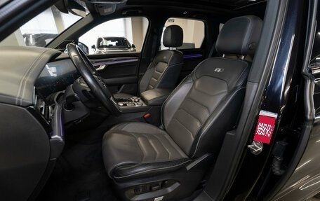Volkswagen Touareg III, 2018 год, 4 410 000 рублей, 9 фотография