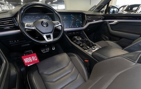 Volkswagen Touareg III, 2018 год, 4 410 000 рублей, 7 фотография