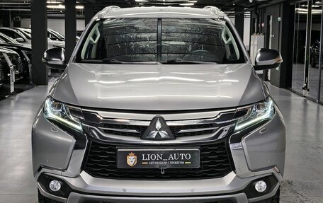 Mitsubishi Pajero Sport III рестайлинг, 2017 год, 2 730 000 рублей, 2 фотография
