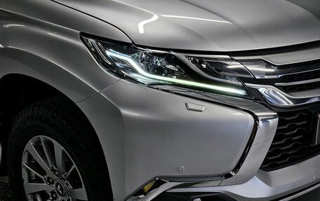 Mitsubishi Pajero Sport III рестайлинг, 2017 год, 2 730 000 рублей, 9 фотография