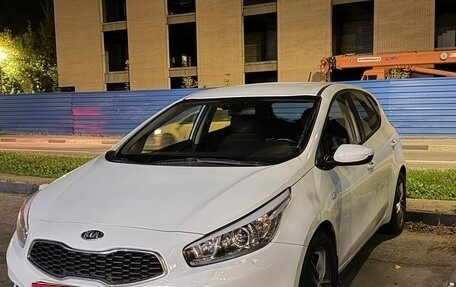 KIA cee'd III, 2015 год, 870 000 рублей, 3 фотография