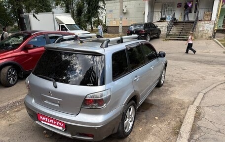 Mitsubishi Outlander III рестайлинг 3, 2006 год, 700 000 рублей, 8 фотография