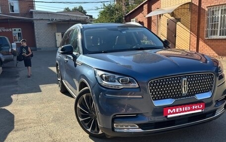 Lincoln Aviator II, 2019 год, 3 350 000 рублей, 3 фотография