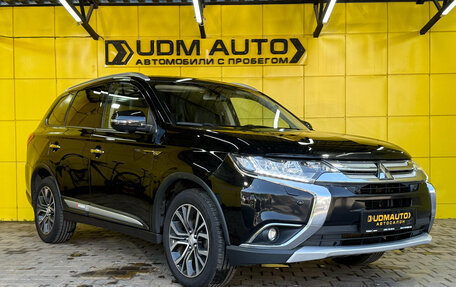 Mitsubishi Outlander III рестайлинг 3, 2018 год, 2 190 000 рублей, 3 фотография