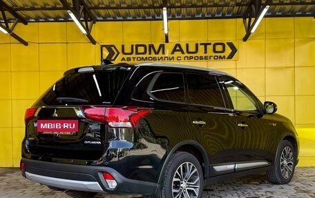Mitsubishi Outlander III рестайлинг 3, 2018 год, 2 190 000 рублей, 5 фотография