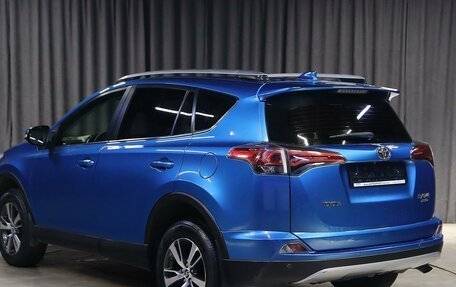 Toyota RAV4, 2015 год, 1 799 000 рублей, 4 фотография