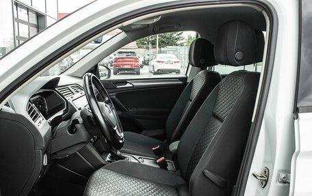 Volkswagen Tiguan II, 2020 год, 2 549 000 рублей, 11 фотография