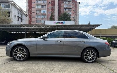 Mercedes-Benz E-Класс, 2022 год, 3 500 000 рублей, 1 фотография