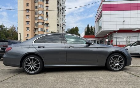 Mercedes-Benz E-Класс, 2022 год, 3 500 000 рублей, 2 фотография