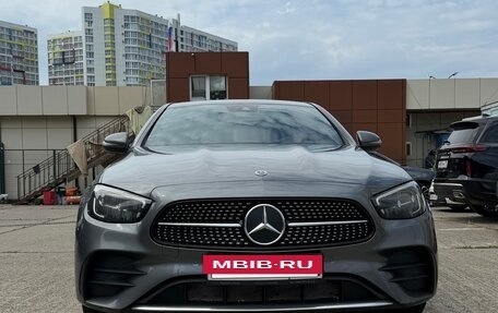 Mercedes-Benz E-Класс, 2022 год, 3 500 000 рублей, 3 фотография