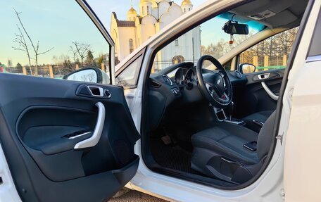 Ford Fiesta, 2011 год, 600 000 рублей, 16 фотография