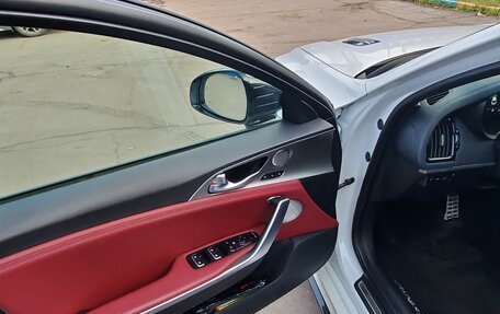 KIA Stinger I, 2018 год, 2 600 000 рублей, 6 фотография