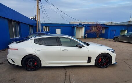 KIA Stinger I, 2018 год, 2 600 000 рублей, 4 фотография